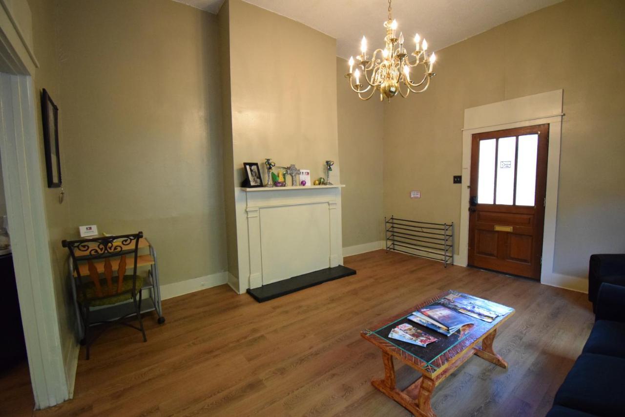 Cajun Hostel Downtown Lafayette Dış mekan fotoğraf